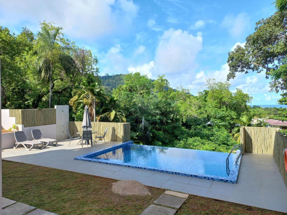 Riverside Retreat Anse Royale Exterior photo